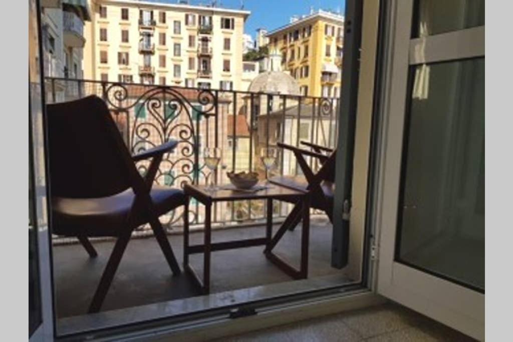 Apartamento Casa Rétro. Historic center - La Spezia Exterior foto